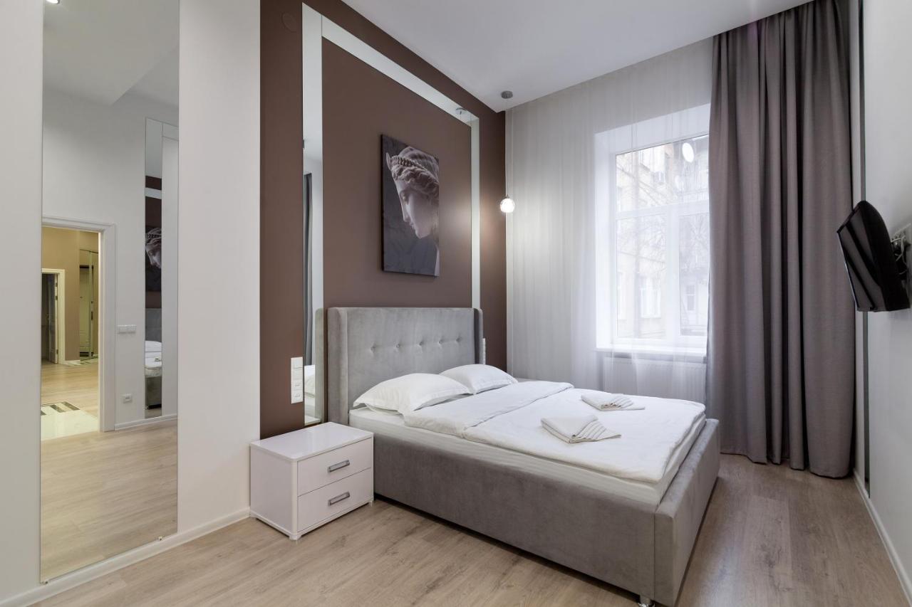 Royal Stylish Apartment In The Old City 利沃夫 外观 照片